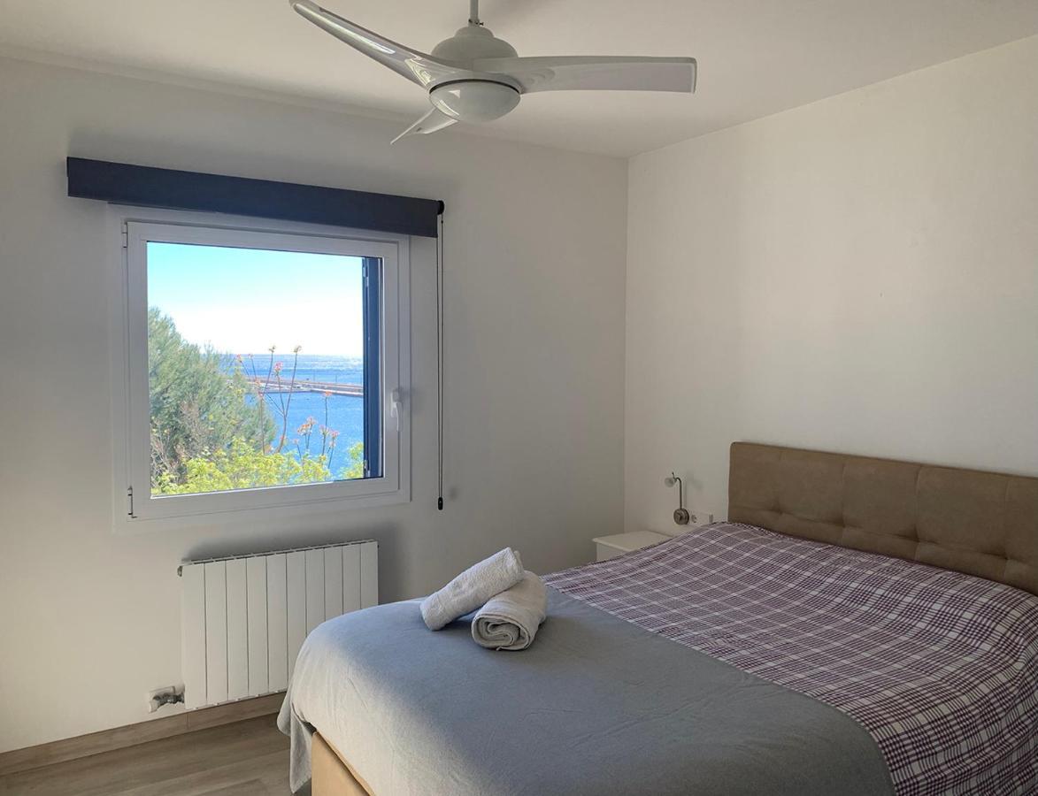 סאן פליו דה גיסולס Magnific Apartament A Primera Linia De Mar מראה חיצוני תמונה